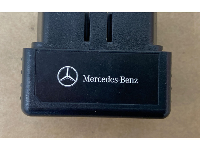 Блок управления A2138203202, 10R042695   Mercedes-Benz SLK R171