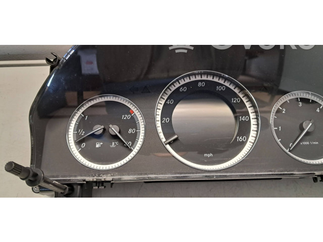 Přístrojová deska  Mercedes-Benz C W204 2011 A2049002605  