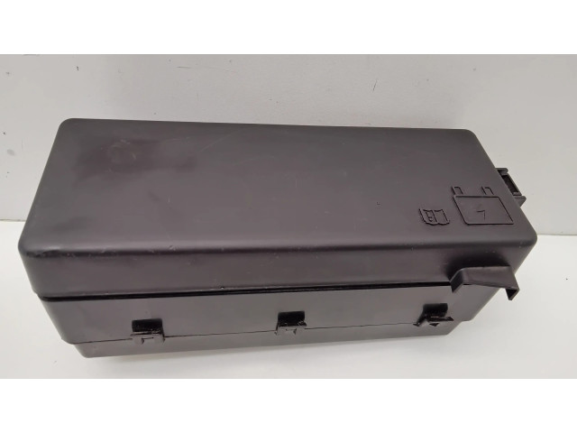 Блок предохранителей  58835A, P04607496AE   Chrysler 300 - 300C    
