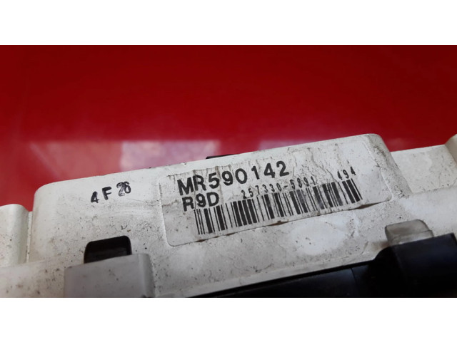 Přístrojová deska  Mitsubishi Pajero Sport I 2004 MR590142, 2573305891  