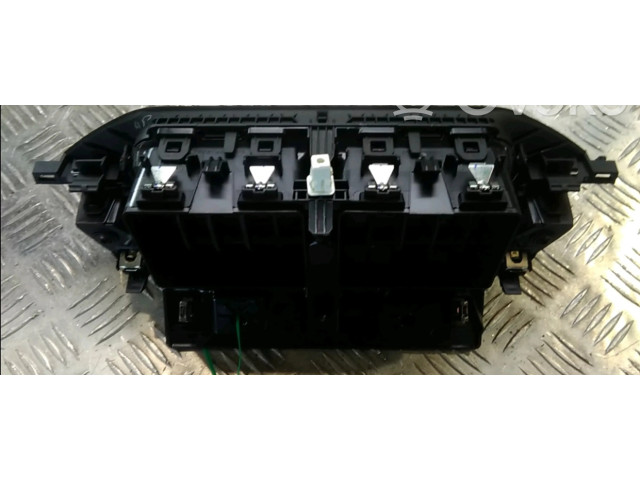 Блок управления климат-контролем    Peugeot 2008 II