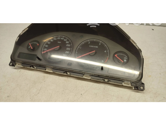 Přístrojová deska  Volvo V70 2000 9499671, 0195572  