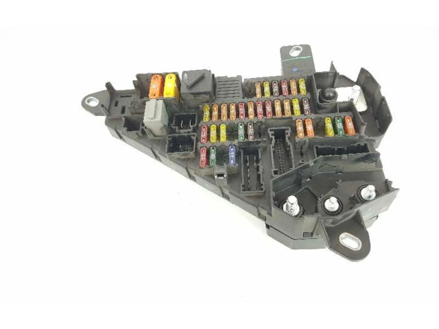   Pojistková skříňka 61146906588, 6906603   BMW 7 E65 E66 2001