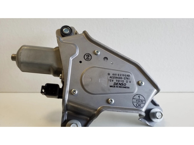Моторчик заднего дворника 68102192AB    Jeep Cherokee