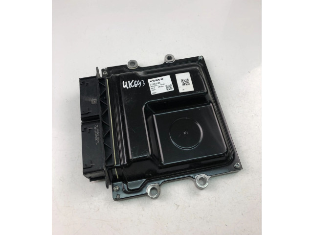Блок управления двигателем Блок управления 32242005   Volvo XC40