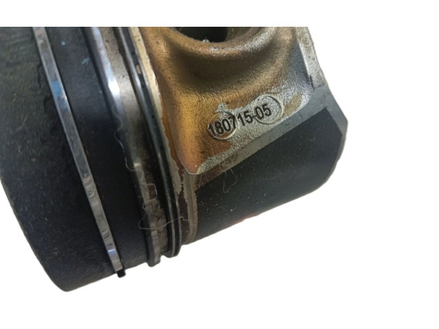  Поршень CXX 4L107065D001, 4L107065D  Volkswagen Golf SportWagen  