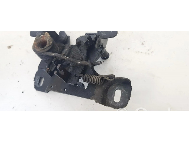 Замок капота 8l0323509   Audi A3 S3 8L