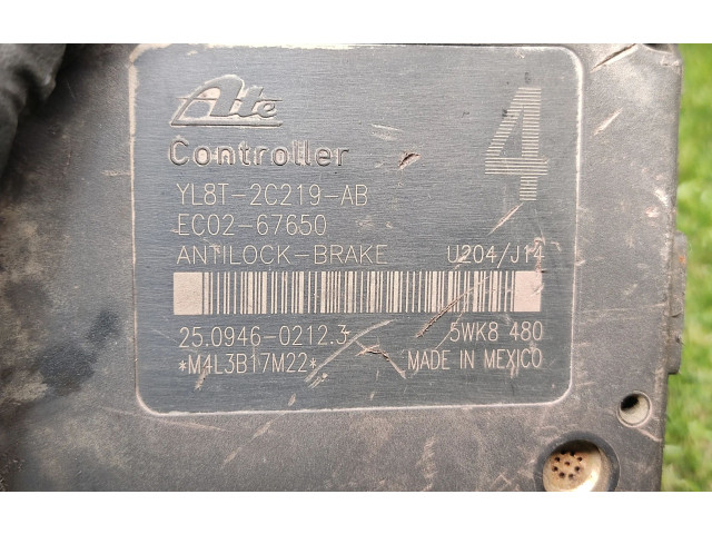 Jednotka ABS YL8T2C219AB   Ford Escape 2002