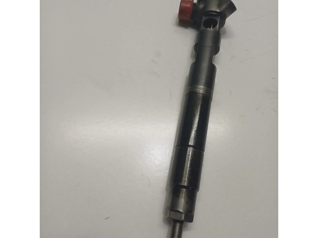 Vstřikovač A6510700587   Mercedes-Benz C W204  pro naftový motor 2.2  
