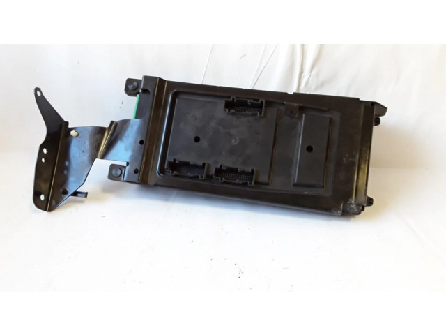   Pojistková skříňka YQE500300, 519051502   Land Rover Range Rover Sport L320 2007