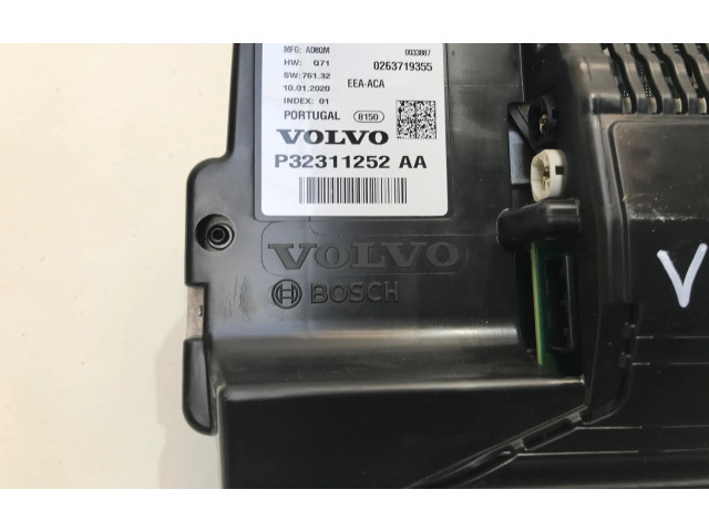 Přístrojová deska  Volvo V60 2020 P32311252, 0263719355  