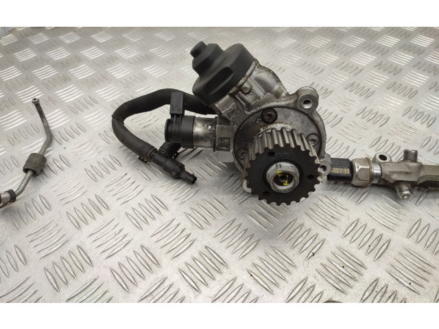 Vstřikovač 04L089B, 057130764AB   Skoda Octavia Mk3 (5E)    CLHA 