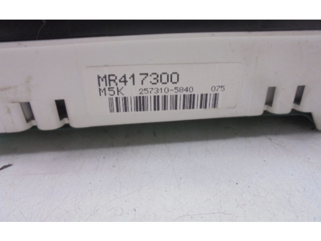 Přístrojová deska  Mitsubishi Pajero 1998 MR417300, MR417300  