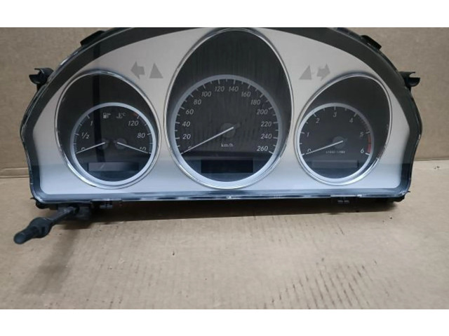 Přístrojová deska  Mercedes-Benz C W204 2010 A2049004100  