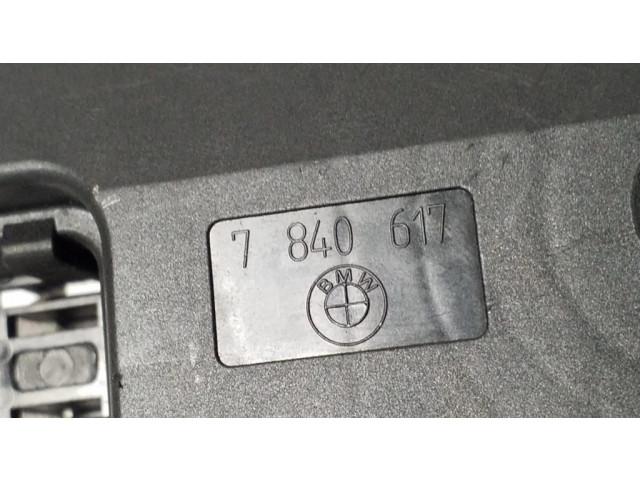 Zámek zadních dveří 7840617   BMW 3 E90 E91 2011