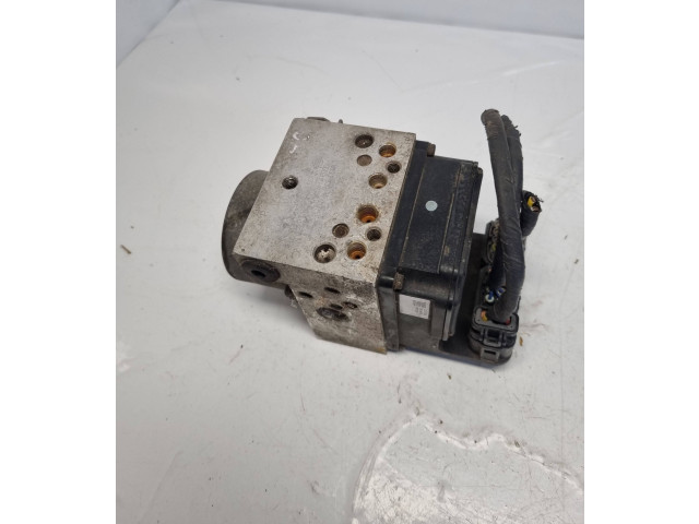 Блок АБС 47600AR000, 1731E0013   Nissan  X-Trail T30  2001 - 2007 года