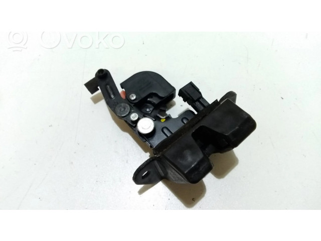 Замок багажника 812302B000    Hyundai Santa Fe 2006-2012 года