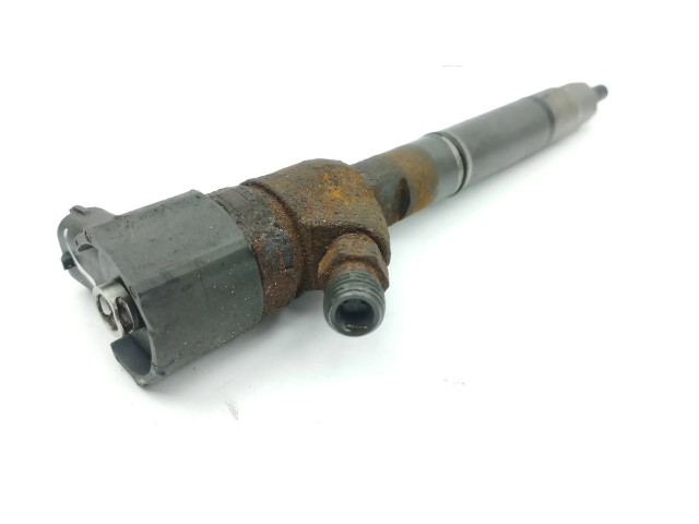 Форсунка 338002A800, 2041905242305    Hyundai i40 для дизельного двигателя  1.7