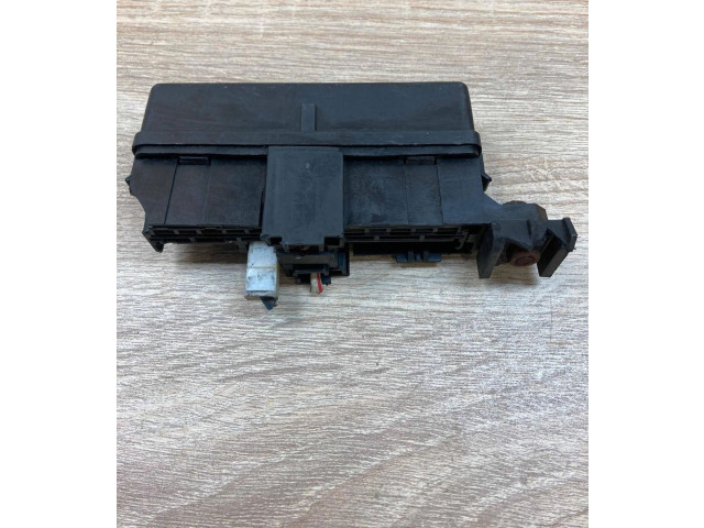Блок предохранителей GE6S5335   Mazda 626    