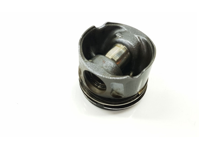 Píst PISTON306DT, 306DT   Land Rover Range Rover Sport L494     