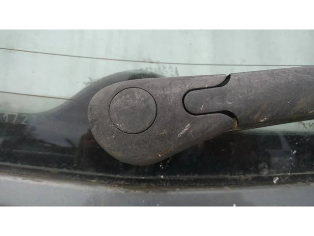 Моторчик заднего дворника     Nissan Primera