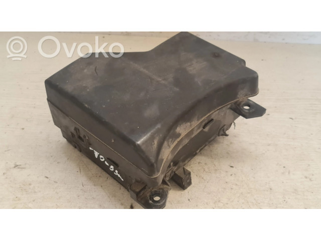   Pojistková skříňka 30859714, 72541985   Volvo S40, V40 2003
