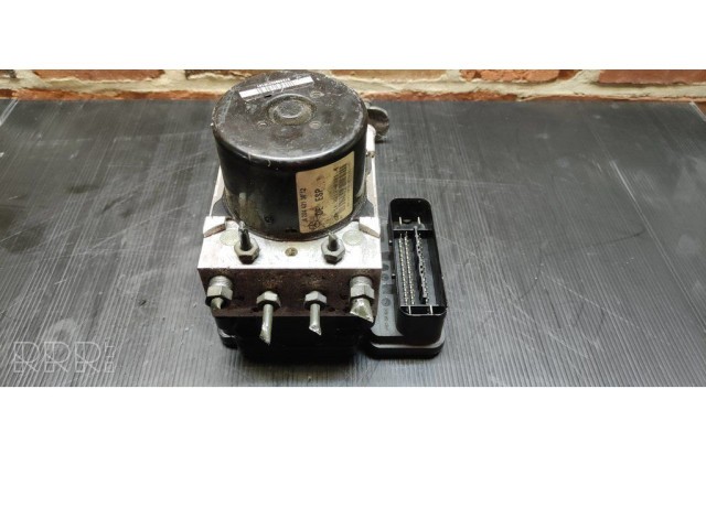 Jednotka ABS A2049012500, A2044313912   Mercedes-Benz C W204 2010