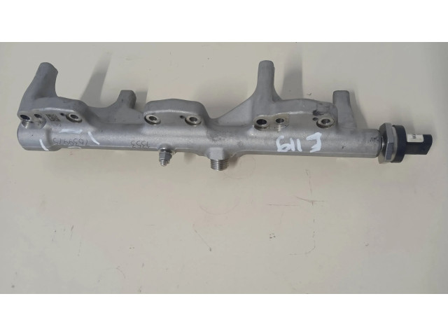 Vstřikovací lišta 7639975   BMW 1 F20 F21  pro benzínový motor 3.0  