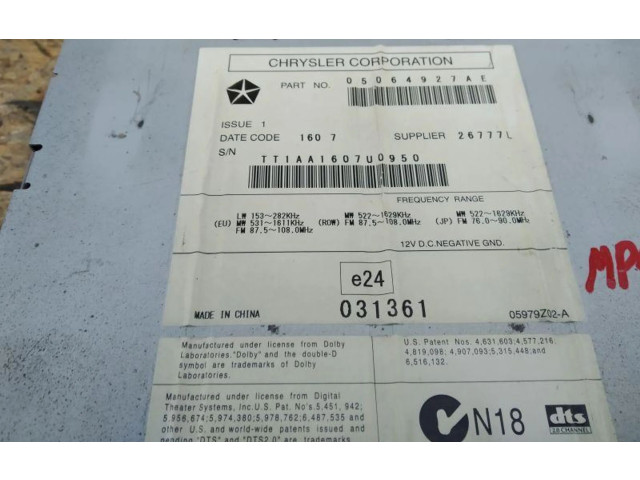Радио/ проигрыватель CD/DVD / навигация 05064927AE   Chrysler Sebring (JS)