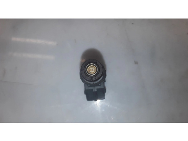 Vstřikovač 0280155823, 1707843   BMW X5 E53  pro benzínový motor 4.4  