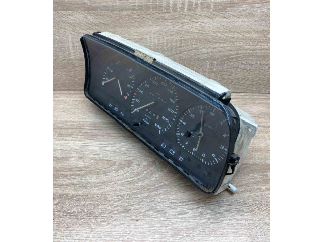 Přístrojová deska  Volkswagen PASSAT B3 1988 357919033A, 6160462007  