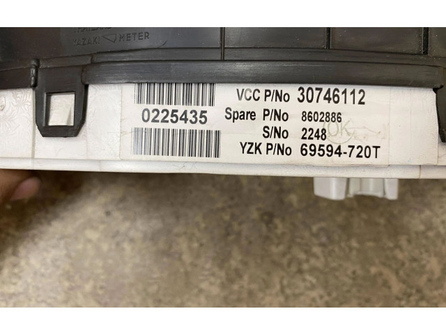 Přístrojová deska  Volvo V70 2005 30746112, 8673802  