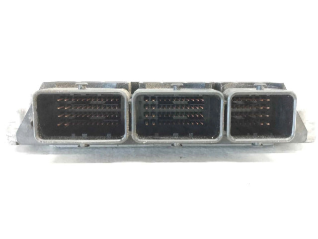 Řídící jednotka 8200935115, 0281015330   Nissan Primastar 2010
