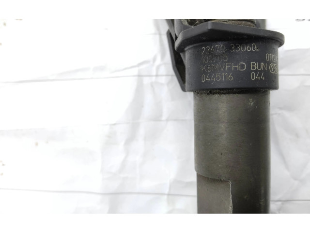 Vstřikovač 0445116044   Toyota Auris 150     