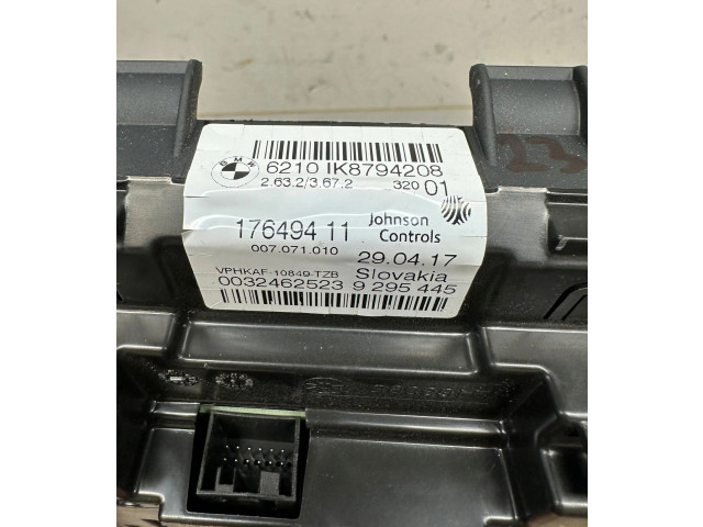 Přístrojová deska  BMW 2 F45 2017 9295445  