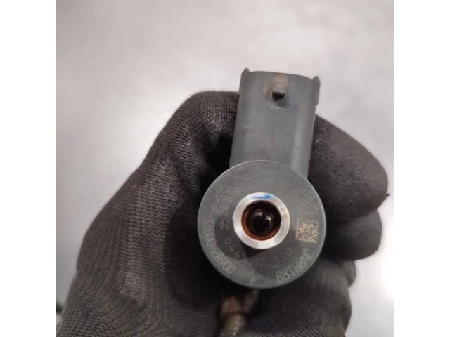 Vstřikovač 0445110320   Hyundai i30  pro naftový motor 1.6 D4fb 