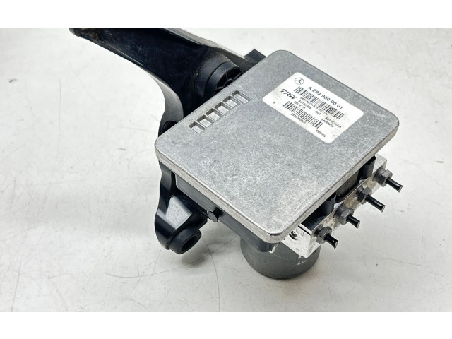 Jednotka ABS A2939000001, A014C388   Mercedes-Benz EQC 2022