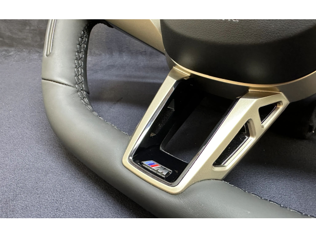 Volant BMW 5 G60 2024   