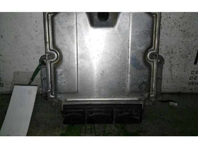 Блок управления 0281010819, 0090047   Renault Megane I