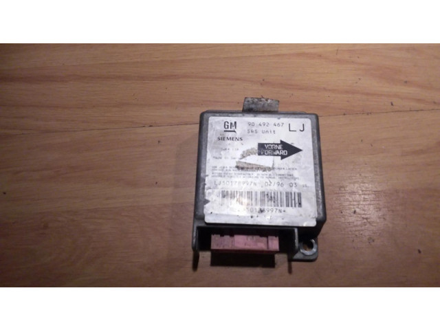 Блок подушек безопасности 90492467LJ   Opel Omega B1