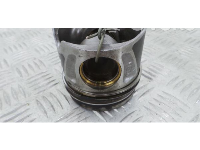 Píst A6510302517, 143110076311X   Mercedes-Benz CLA C117 X117 W117    OM 651.930 