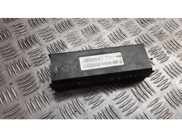 Блок управления 90151664, 13585586   Opel Zafira C
