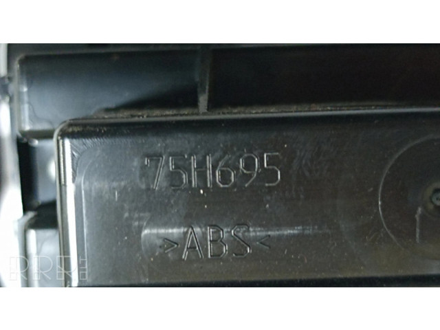 Блок управления климат-контролем 5546802030   Toyota Auris E180