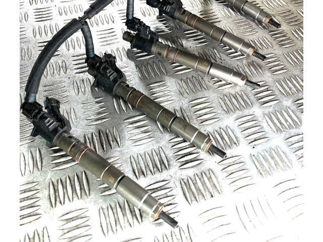 Vstřikovač 31272690, 31272690   Volvo V60    D5244T15 