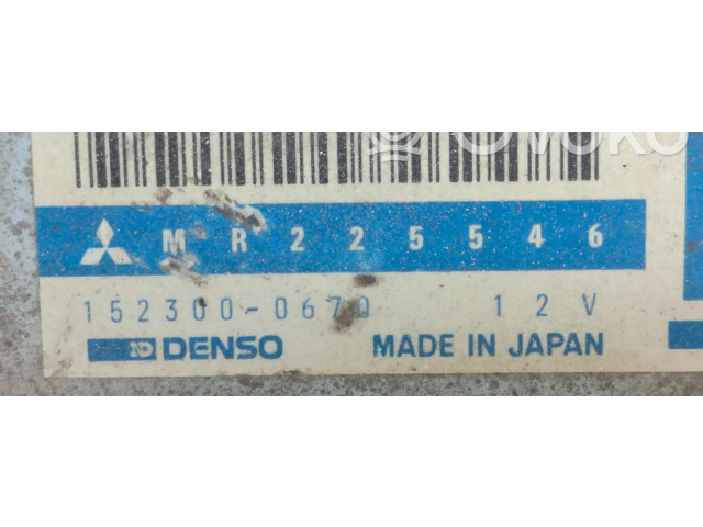 Řídící jednotka MR225546   Mitsubishi Montero 1995