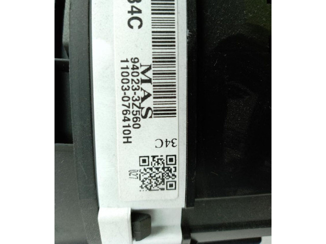 Přístrojová deska  Hyundai i40 2012 940233Z560  