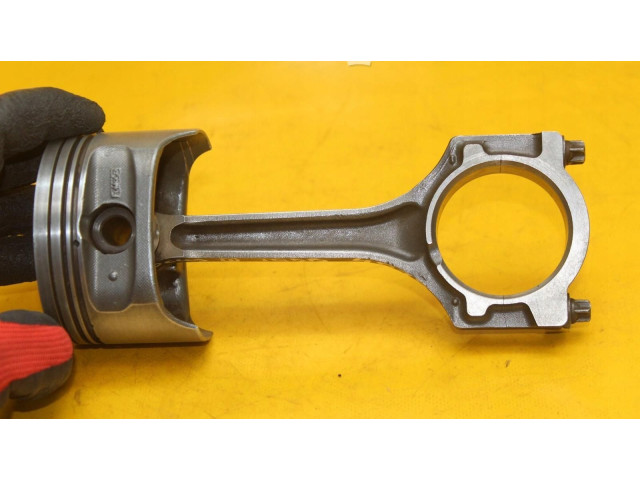 Píst 079158   Ford Focus     
