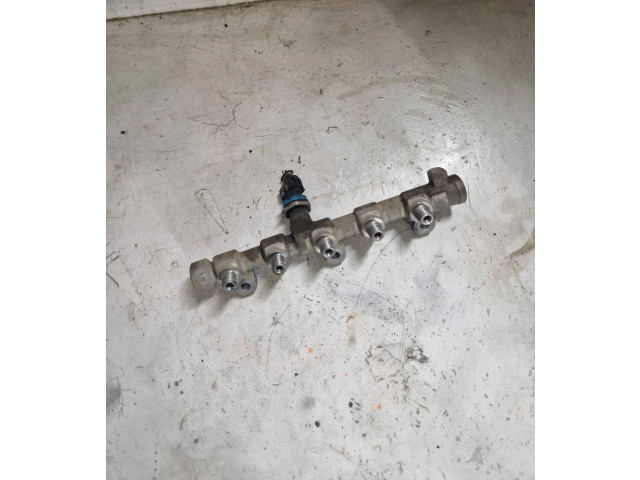 Vstřikovací lišta 0445214258   Renault Trafic II (X83)     