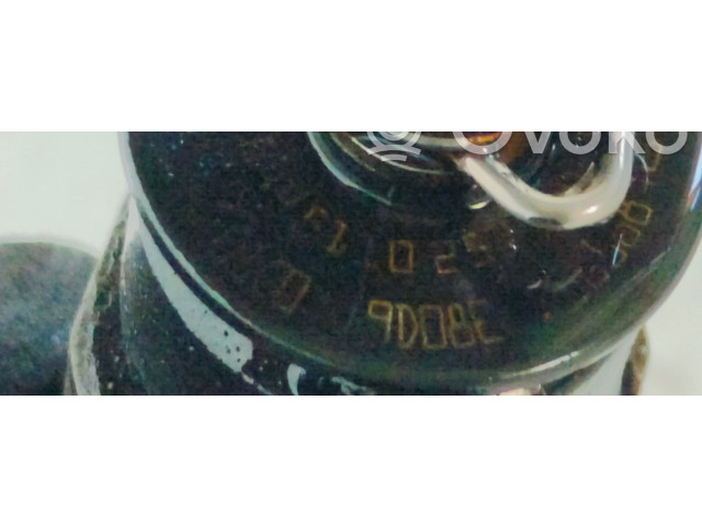 Vstřikovač 0445110252   Peugeot 207    8FS 