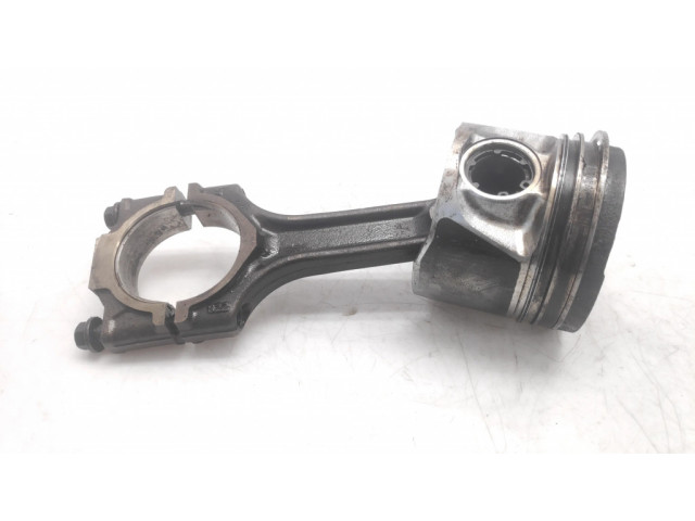 Píst A930   Fiat Bravo  pro naftový motor 1.6 198A3000 